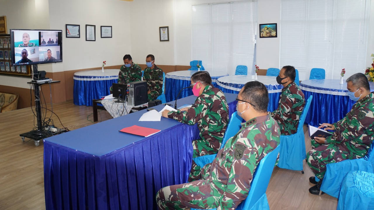 Danlantamal VIII Vicon Dengan Tiga Calon Pejabat Asisten Danlantamal VIII