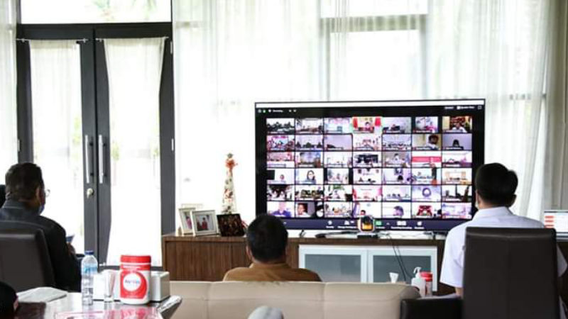 Ketua DPRD Sulut Video Conference Bersama Mendagri, Anggota Menyaksikan Lewat Virtual