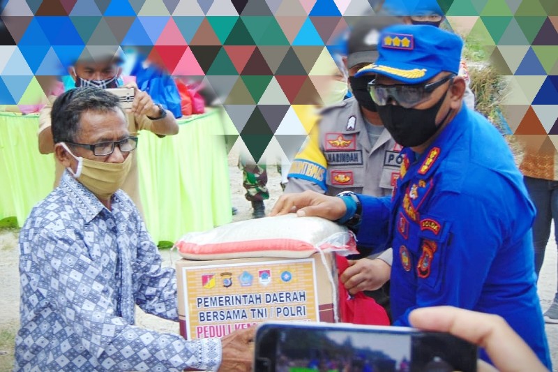 Kapolda Sulut dan Pangdam XIII Merdeka Salurkan Bantuan Sembako Warga Jiko Bersatu