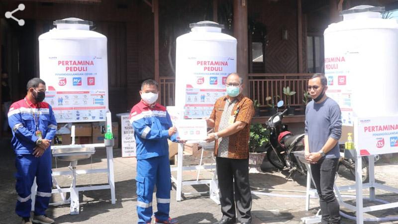 Lolowang Terima Bantuan Penanganan COVID-19 di Kota Tomohon Dari AMPI dan PT PGE