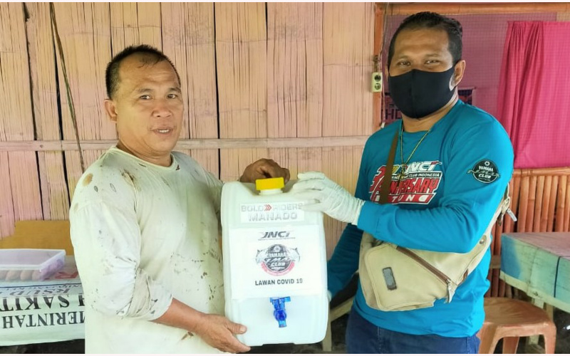 YNCI Bitung Bantu 1000 Masker, 3600 Botol Minum dan Tempat Cuci Tangan