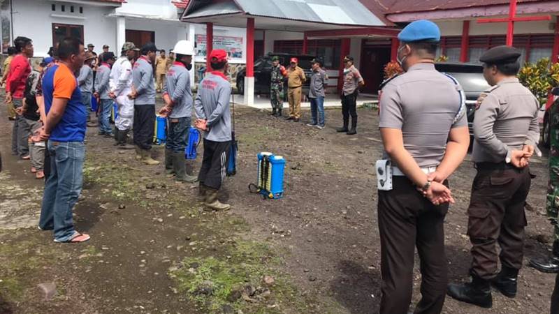 Cegah Penyebaran COVID-19, Ini Yang Dilakukan Hangky Gerungan 10 Cegah Penyebaran COVID-19, Ini Yang Dilakukan Hangky Gerungan