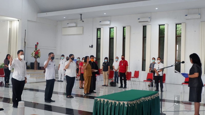 Tegas! Bupati Evangelian Sasingen Copot Kapus Ulu dan Dua Pelaksana