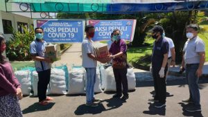 354 Mahasiswa Unklab Terima Bantuan COVID-19, Rektor Marthen Sengkey: Tetap Semangat