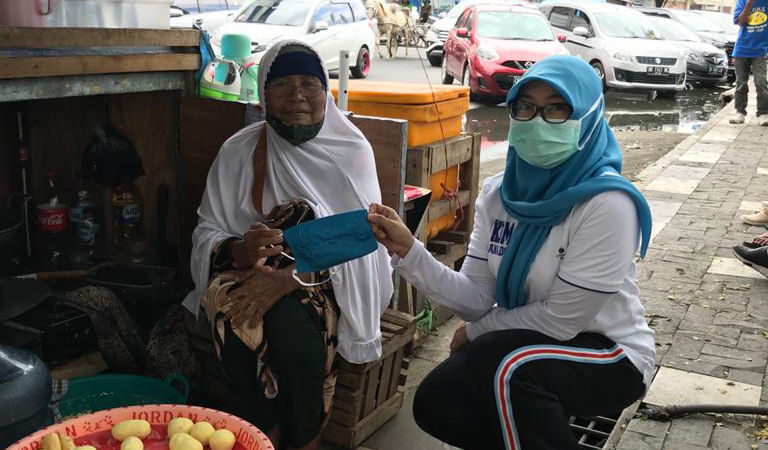 FKDM Berikan Edukasi dan Bagikan Masker ke Masyarakat