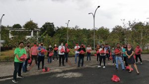 Pupuk Solidaritas, Melky Jakhin Pangemanan Berbagi Kasih Dengan Forward Sulut