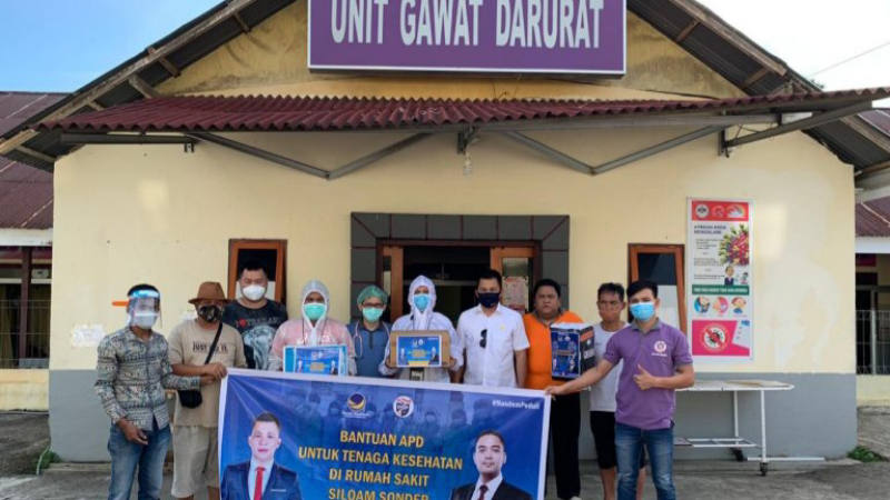 Peduli, Legislator DPRD Sulut Braien Waworuntu Sumbangkan Ratusan APD ke Nakes di Minahasa dan Tomohon