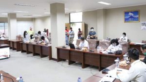 Beli APD Seharga Tiga Juta Rupiah per Unit, Dinkes Disoroti DPRD Sulut