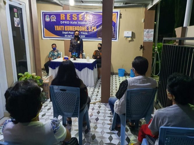 Gelar Reses, Yanti Kumendong Ikuti Protap COVID-19