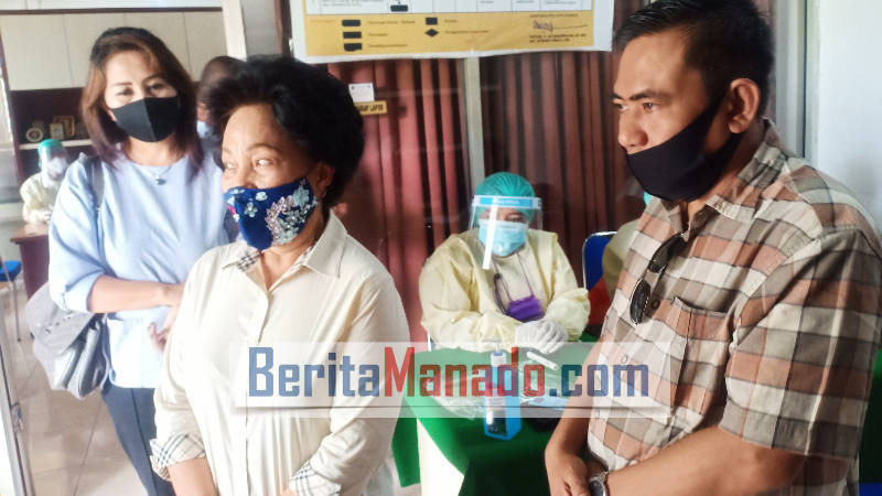 Boby Daud Puji Ketua Demokrat Manado Nortje Van Bone