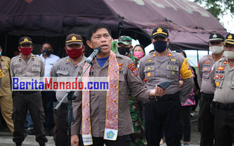 Kunker ke Sangihe, Kapolda Sulut Royke Lomowa Naik Jet Ski