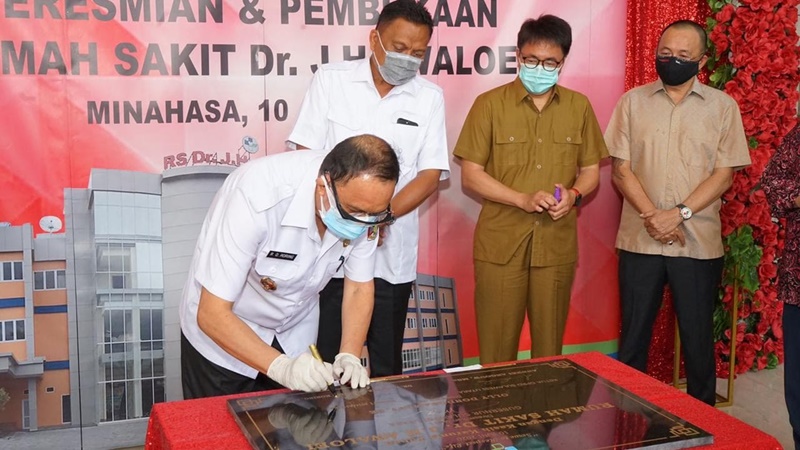 Hadiri Peresmian RS Dr. J.H. Awaloei, Ini Harapan Bupati Royke Roring