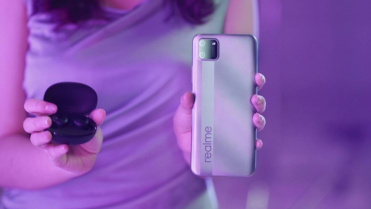 realme C11 Mint Green & realme Buds Q Pebble Black