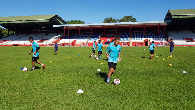 Para punggawa Sulut United mulai kembali berlatih di Stadion Klabat Manado