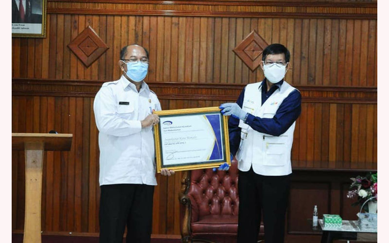 Vicky Lumentut Terima Penghargaan Level 3 Kapabilitas APIP dari BPKP