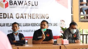 Bawaslu Boltim Ajak Media Lawan Hoax, Ujaran Kebencian dan Politik Uang