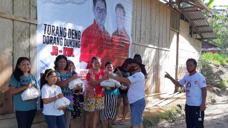 Sahabat Joune Ganda Terus Bergerak Salurkan Ribuan Paket Bantuan Sampai ke Pelosok