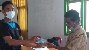 14 KK Desa Ollot Satu Terima BLT Daerah Tahap II