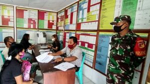 Jajaran Kodim 1301/Sangihe Kawal Penyaluran BST di Kecamatan Kendahe