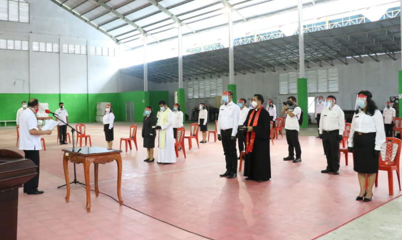 Royke Roring Lantik Pejabat Struktural