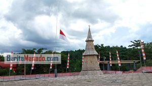 Hormati Perjuangan Pahlawan Revolusi, Sekretariat DPRD Sulut Kibarkan Bendera Setengah Tiang