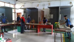 Memutus Penyebaran COVID-19, Siswa SMKN 2 Bitung Praktik di Sekolah