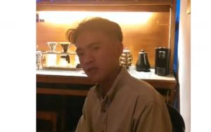 Barista Ini Buat Kopi Dengan ‘Hati’