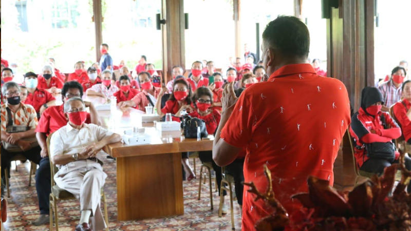 Olly Dondokambey: Solid Bergerak, Kita Tegak Lurus Menang