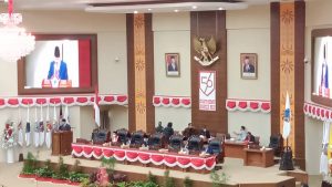 Mendagri Resmi Berhentikan Andrei Angouw dan Tetapkan Fransiscus Silangen Sebagai Ketua DPRD Sulut
