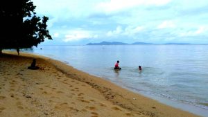 Melihat Penerapan Protokol Kesehatan Covid-19 Di Wisata Pantai Embuhanga Sangihe