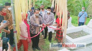 Hadiri Silaturahmi IKKBMMSI, Pjs Gubernur Agus Fatoni Gunting Pita Makam Raja Manoppo
