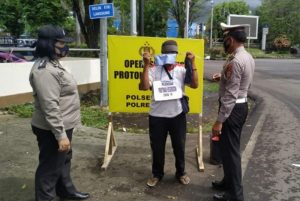 Polsek Maesa Kota Bitung, Jaring 17 Pelanggar Protokol Kesehatan Dalam Operasi Yustisi