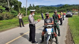 Tim Gabungan TNI-Polri Sasar Pelanggar Prokes di Pasar Soguo