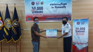 Meratus Line Bitung Lanjutkan Penyaluran Peket Sembako ke Warga Terdampak Covid-19