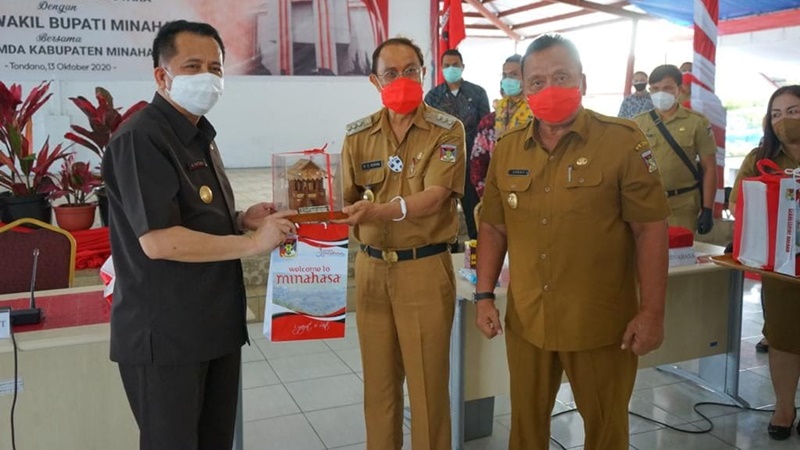 Agus Fatoni Kunjungi Minahasa, Ini Kata Bupati Royke Roring