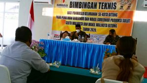 Bawaslu Bitung Gelar Bimtek dan Ingatkan Kampanye Paslon Wajib Protap Covid-19
