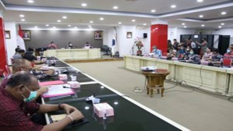 Pjs Gubernur Agus Fatoni Masifkan Gerakan Sulut Bermasker