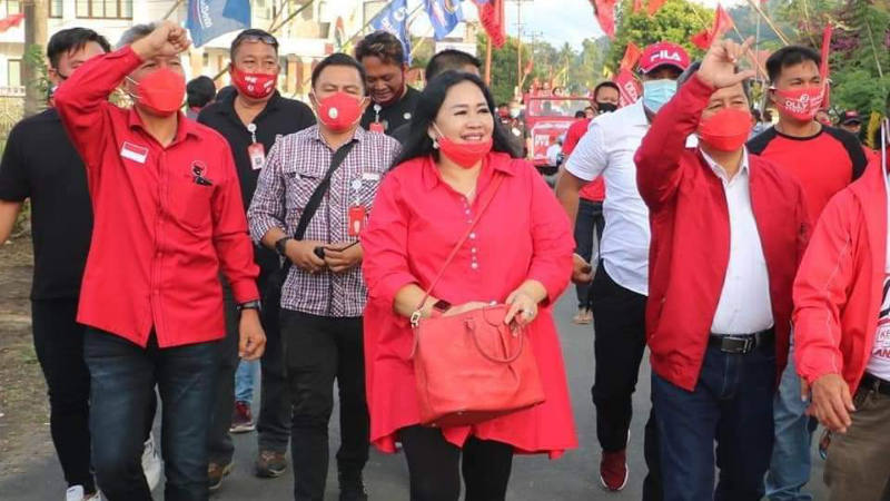 Kritik KPU Tidak Profesional, Sandra Rondonuwu: Debat Jangan Cuma Formalitas Belaka!