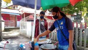 Cerita Pedagang Cilok Berjuang di Masa Pandemi COVID-19