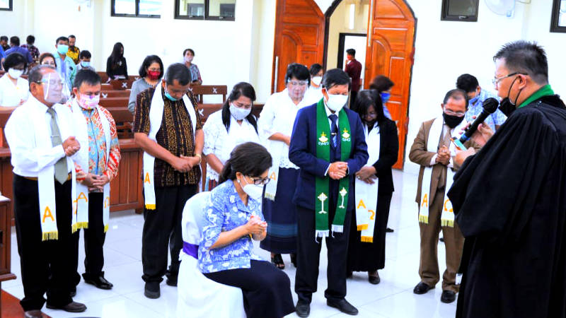 Julyeta Runtuwene Jawab Kerinduan dan Harapan Jemaat GMIM Batak