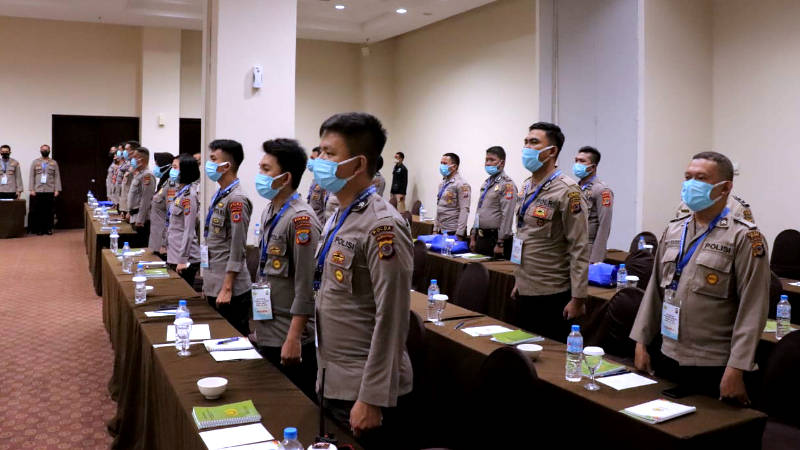 Bermanfaat Bagi Personel Polda Sulut, Mabes Polri Gelar Pelatihan Operator Command Center 10 Bermanfaat Bagi Personel Polda Sulut, Mabes Polri Gelar Pelatihan Operator Command Center