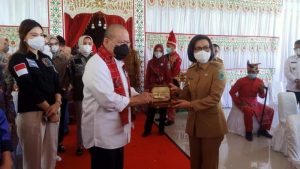 Pandemi COVID-19 Tak Surutkan Ketua DPD RI Kunjungi Sulut