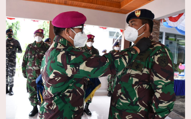 Pimpin Acara Penyerahan Jabatan, Danlantamal VIII Manado Terima Jabatan Dansatrol