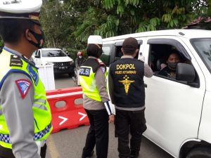 Operasi Lilin Samrat Rapid Test Sejumlah Pengguna Jalan