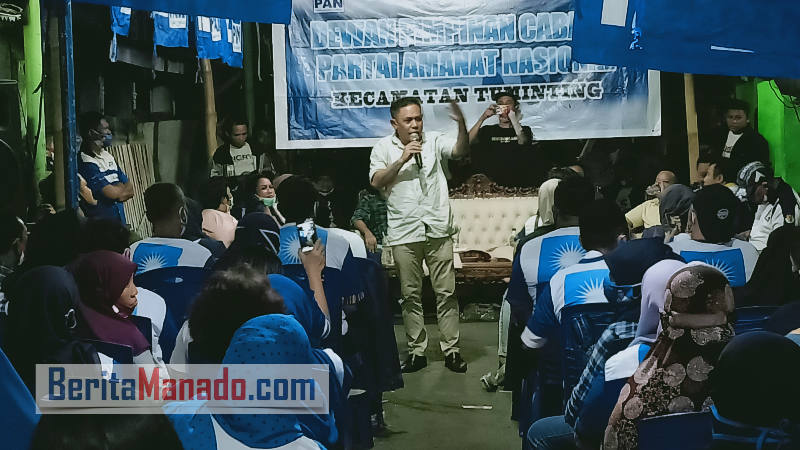 Lantik Relawan di Sindulang, Boby Daud: Mor Bastiaan Orang yang Jujur