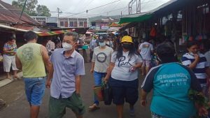 Diawasi Aparat, Protokol Kesehatan di Pasar Airmadidi Belum Ketat