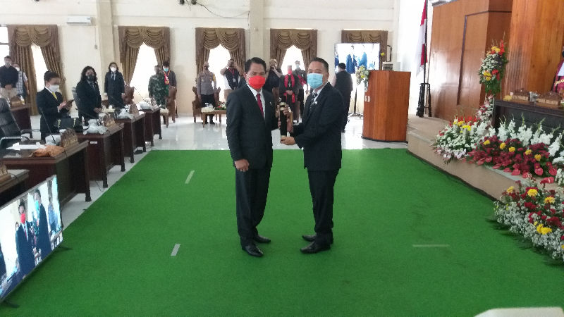 Jhonny Runtuwene Dilantik Wakil Ketua Dewan, Jimmy Eman Harap Sinergitas Lebih Erat