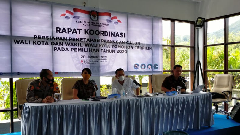 Esok, Caroll-Wenny Ditetapkan