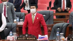 Dengan Wajah dan Nama, Politik Asketis Rocky Wowor