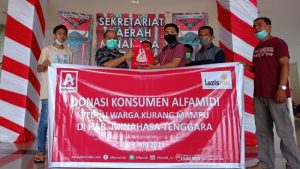 Hadir di Minahasa Tenggara, Alfamidi Salurkan 300 Paket Sembako Hasil Donasi Konsumen